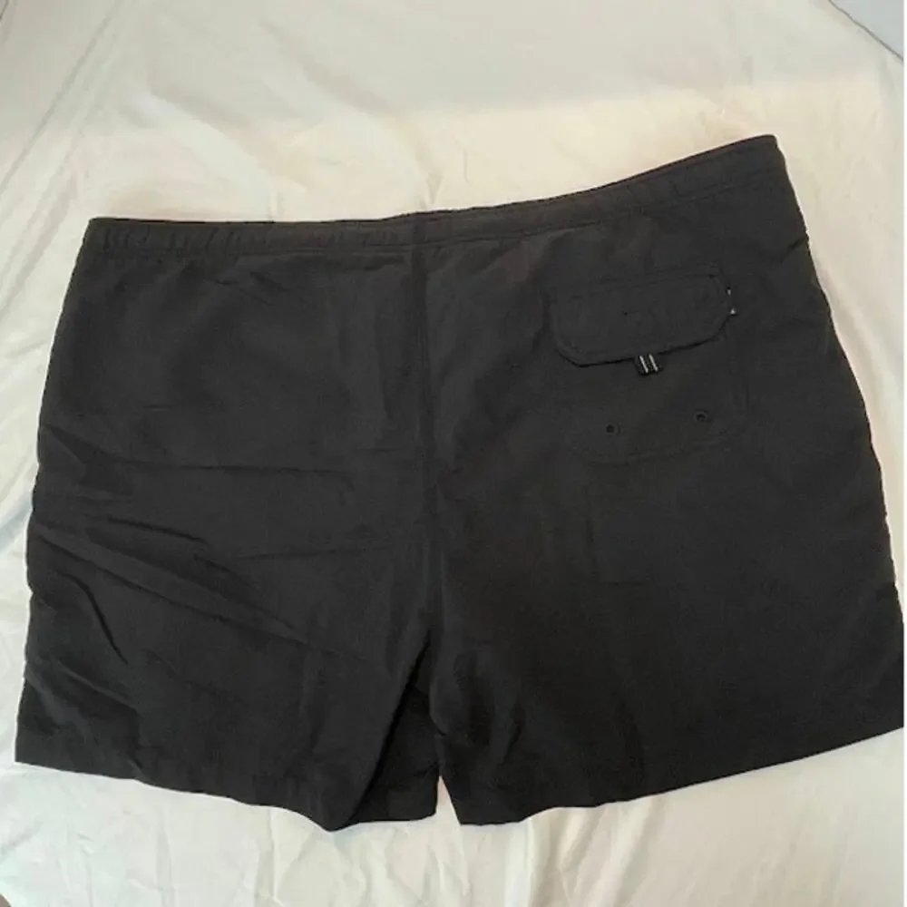 Tommy Bahama Men's Casual Swim Trunks / Board Shorts - Black (Size XL)